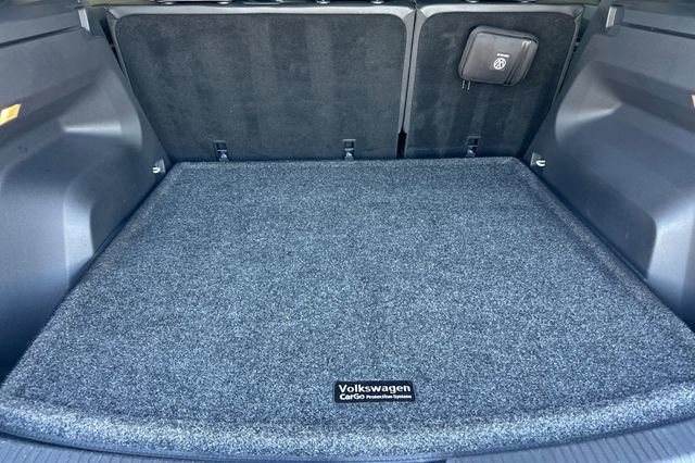 Used 2022 Volkswagen Atlas Cross Sport SE w/ Panoramic Sunroof Package FWD image 18