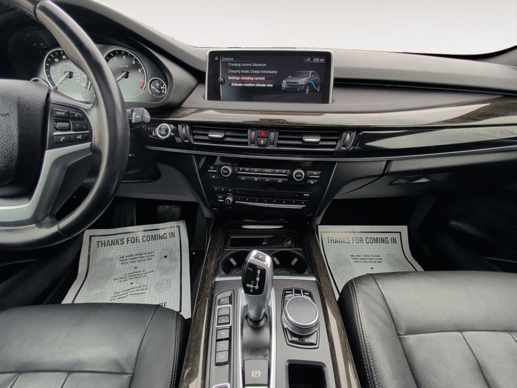 Used 2017 BMW X5 xDrive40e image 11