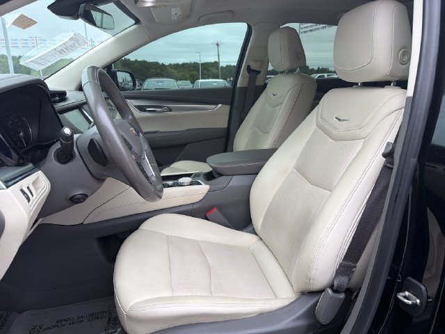 Used 2021 Cadillac XT5 Premium Luxury AWD/4WD image 12
