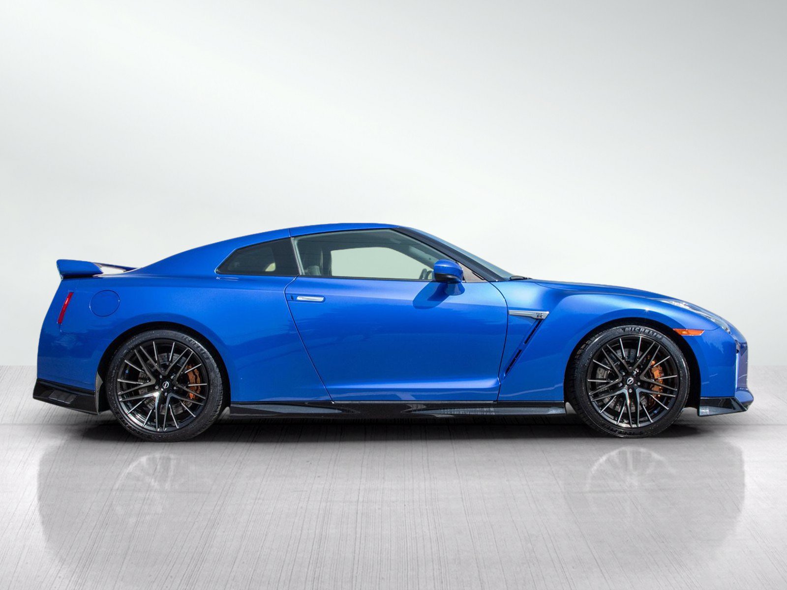 Used 2023 Nissan GT-R Premium AWD/4WD image 6