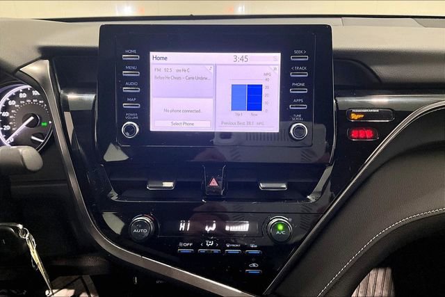 Used 2024 Toyota Camry SE image 15