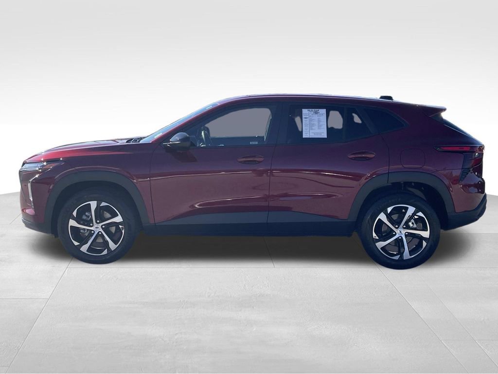 Certified 2025 Chevrolet Trax RS w/ Sunroof Package image 7