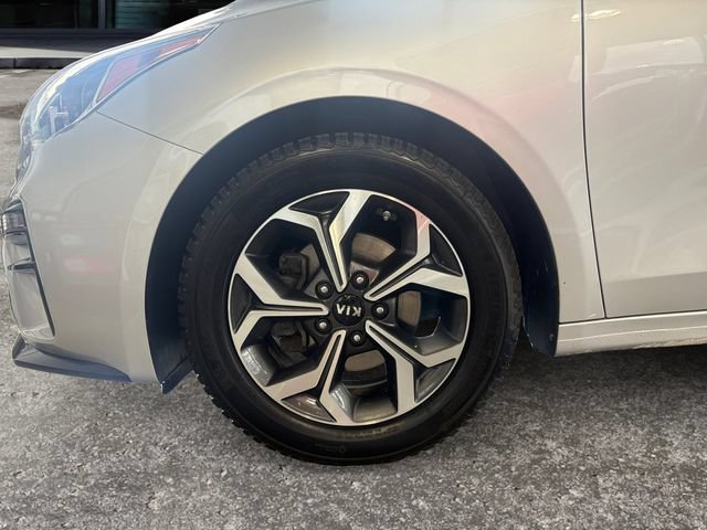Used 2020 Kia Forte LXS FWD image 12
