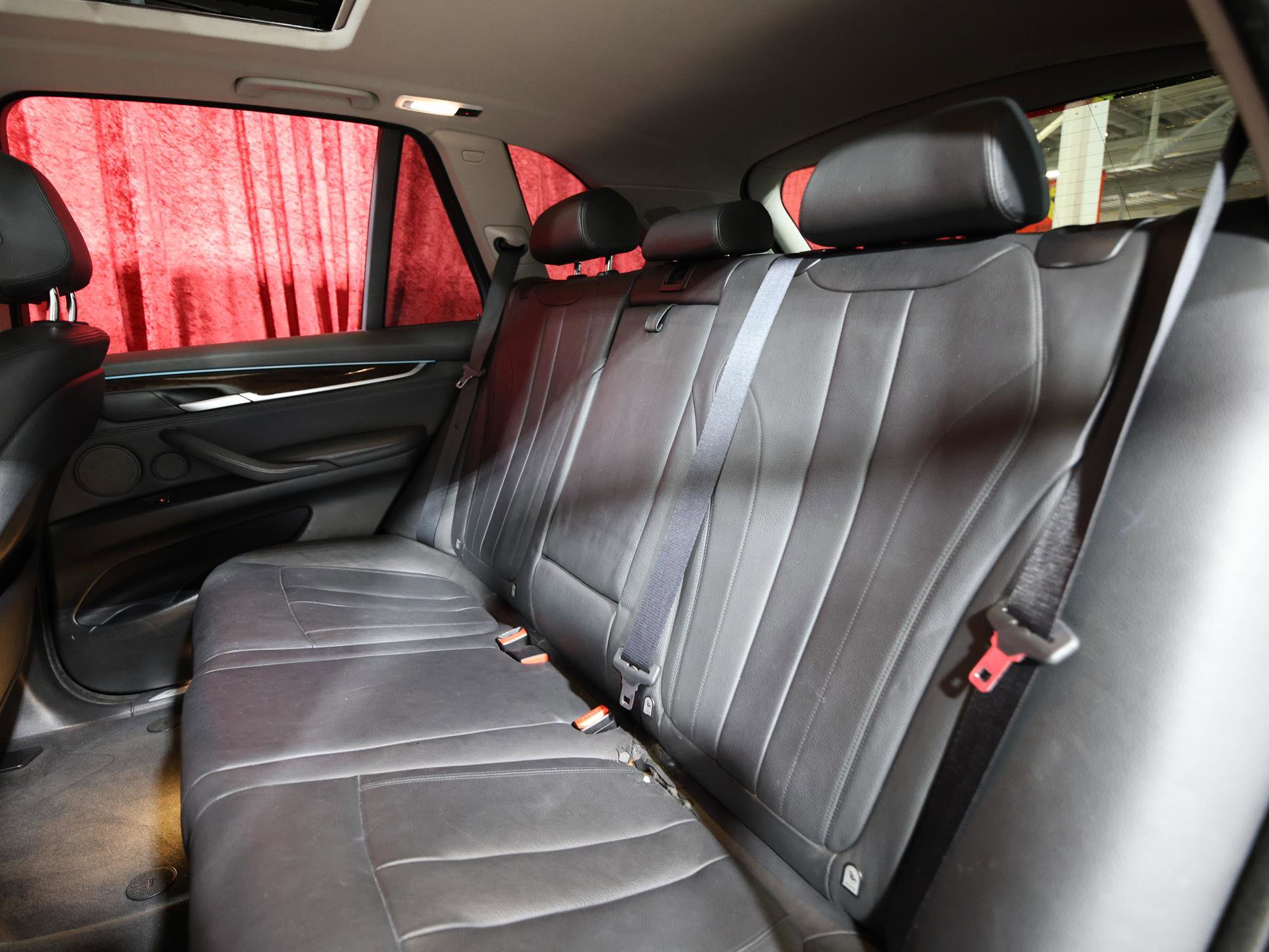 Used 2015 BMW X5 xDrive35d image 13