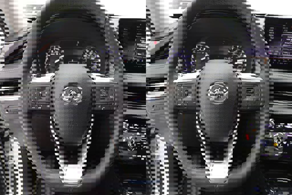 Used 2023 INFINITI QX60 Pure image 18