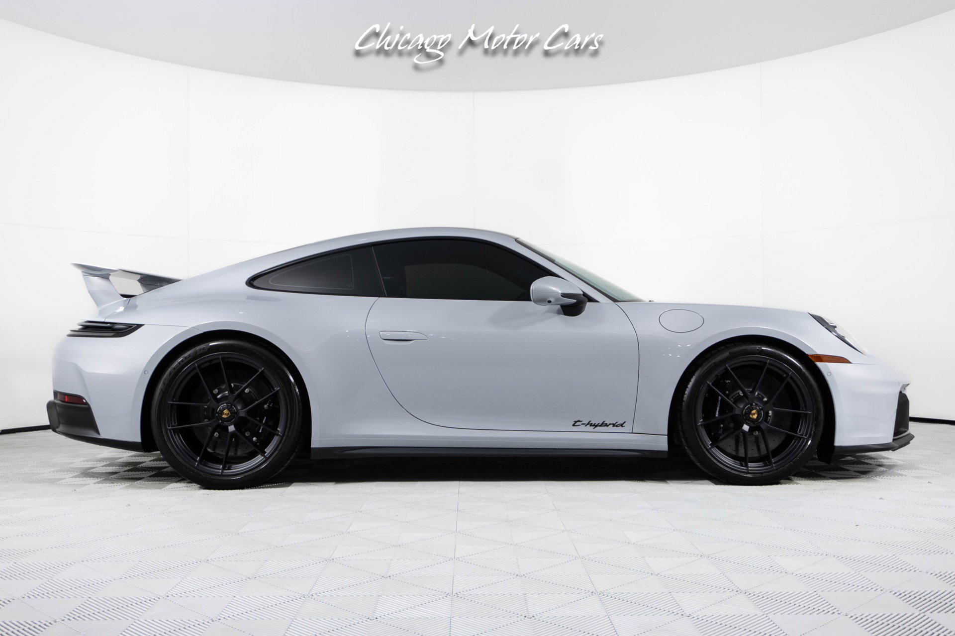 Used 2026 Porsche 911 GTS image 9