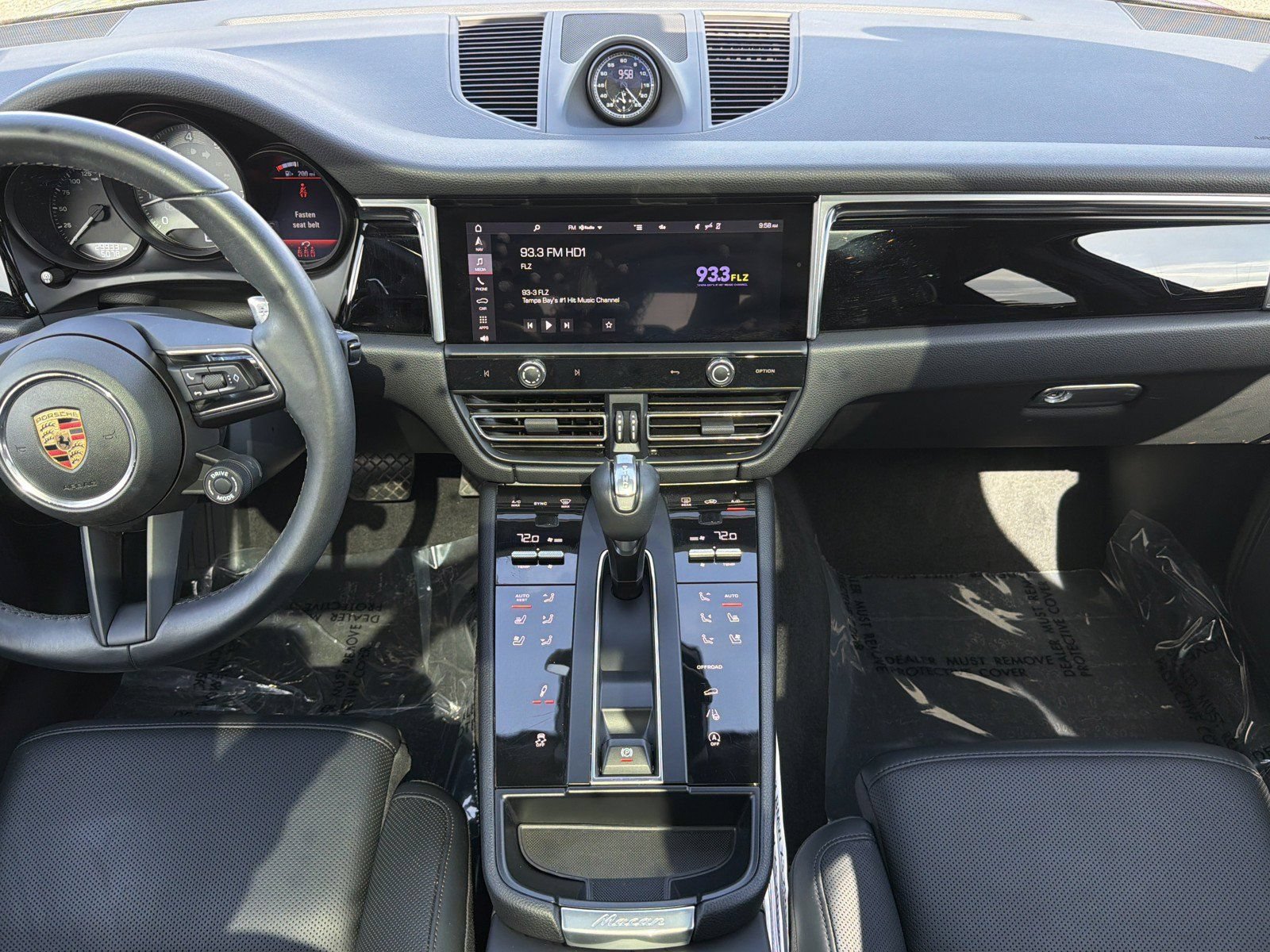 Used 2024 Porsche Macan S AWD/4WD image 16