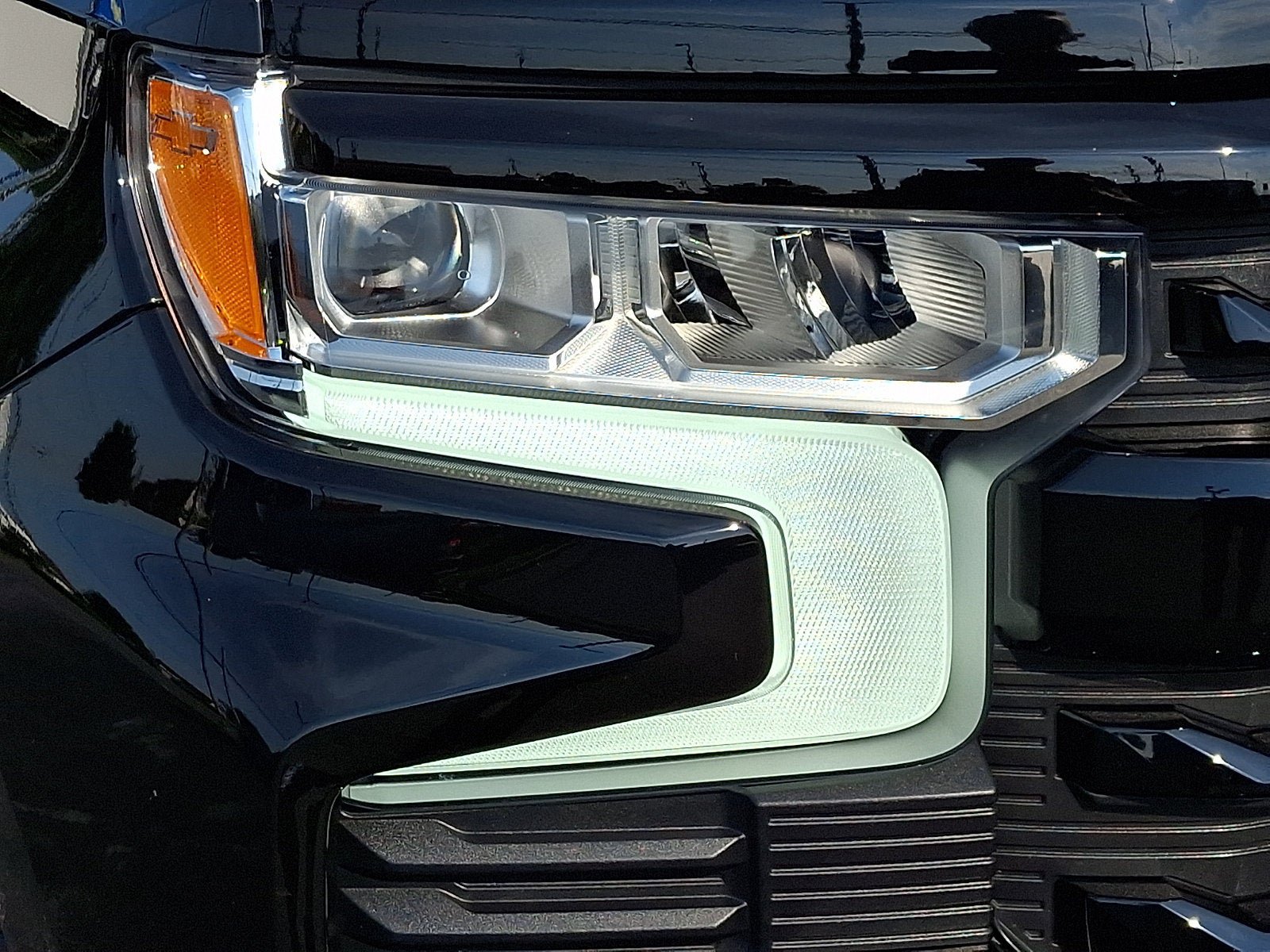 Used 2024 Chevrolet Silverado 1500 RST w/ Protection Package AWD/4WD image 9