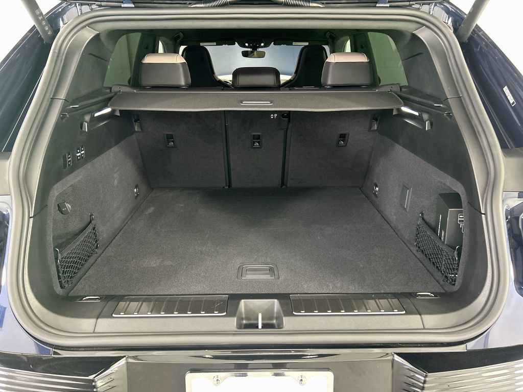 New 2026 Porsche Cayenne Turbo AWD/4WD image 28