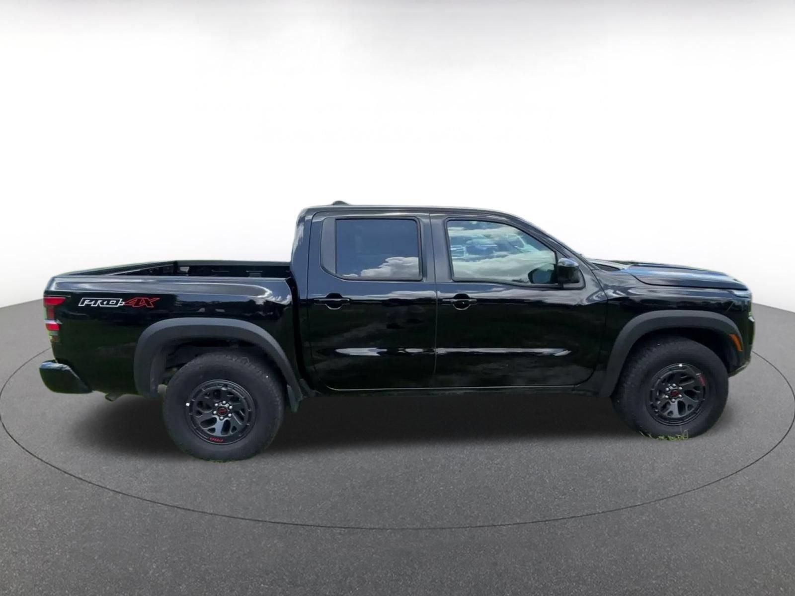Used 2026 Nissan Frontier PRO-4X AWD/4WD image 16