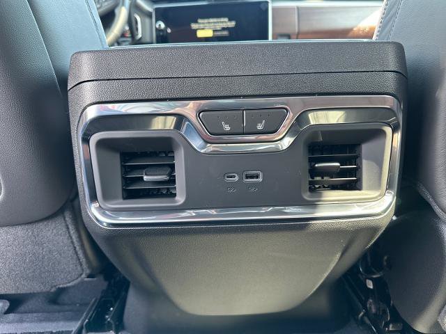 New 2026 GMC Sierra 2500 Denali Ultimate w/ Max Trailering Package image 13