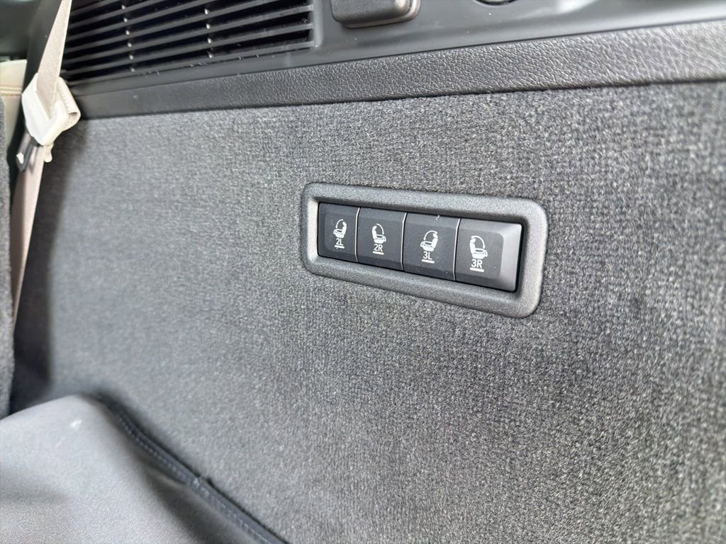 New 2026 Jeep Grand Wagoneer Summit image 17