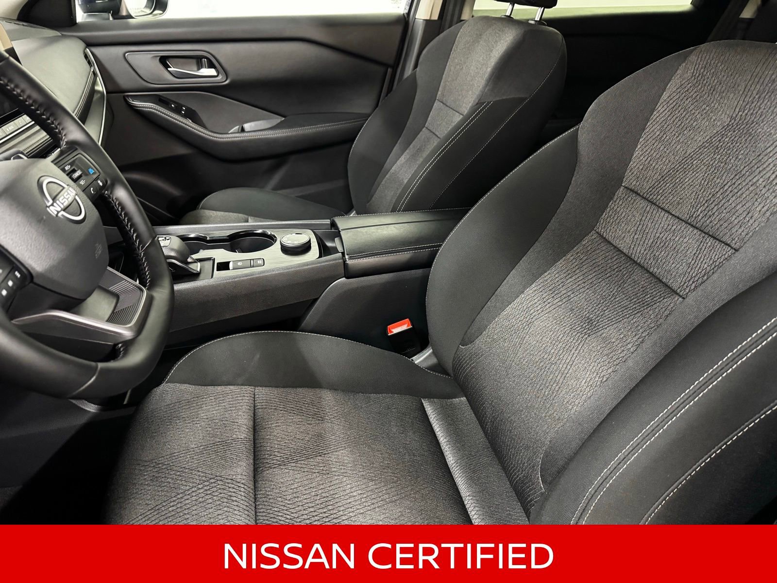 Certified 2025 Nissan Rogue SV AWD/4WD image 13