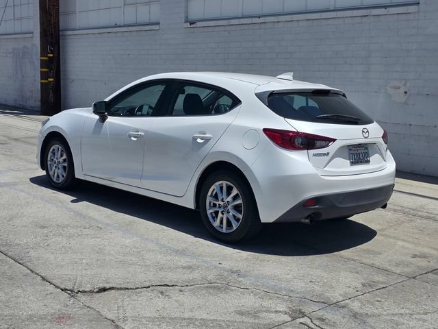 Used 2016 MAZDA MAZDA3 i Touring w/ Popular Equipment Package FWD image 5