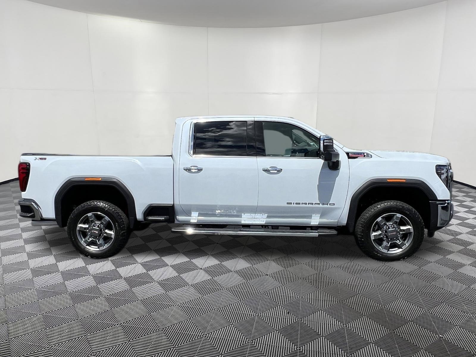 New 2026 GMC Sierra 2500 SLT w/ SLT Premium Package AWD/4WD image 7