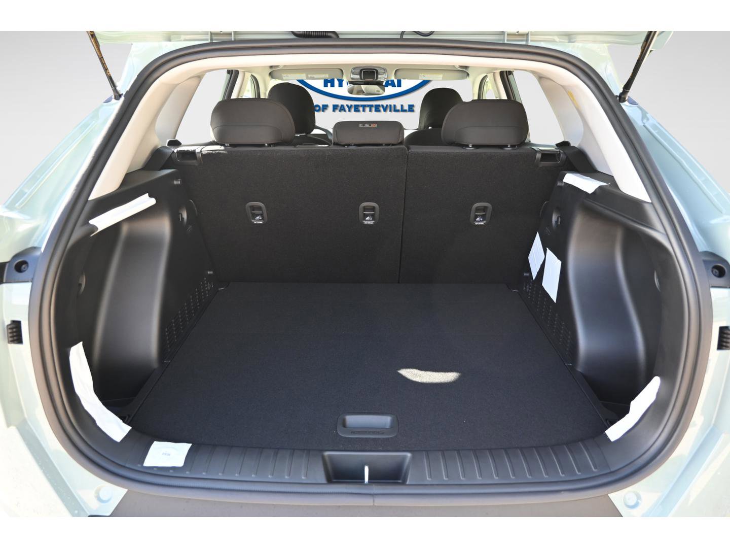 New 2026 Hyundai Kona SE image 9