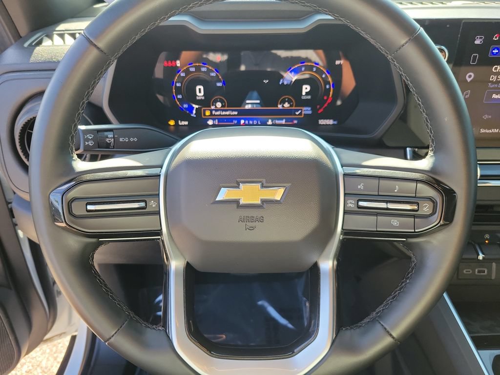 Used 2025 Chevrolet Colorado W/T w/ WT Convenience Package II RWD image 17