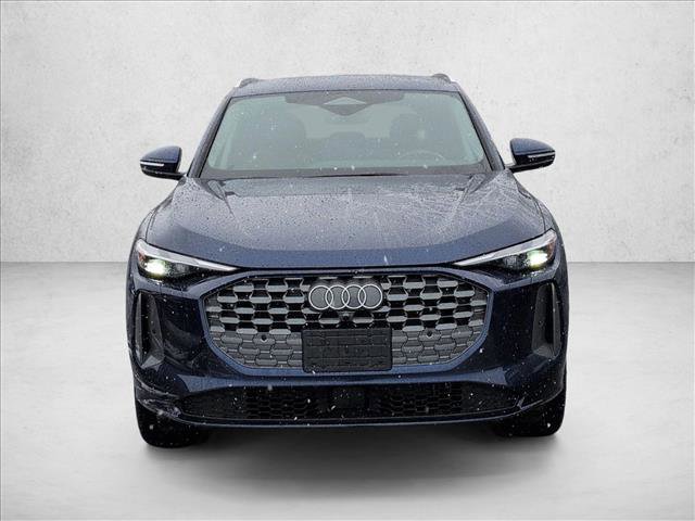 Used 2025 Audi Q5 Premium w/ 19" Wheel Package image 2