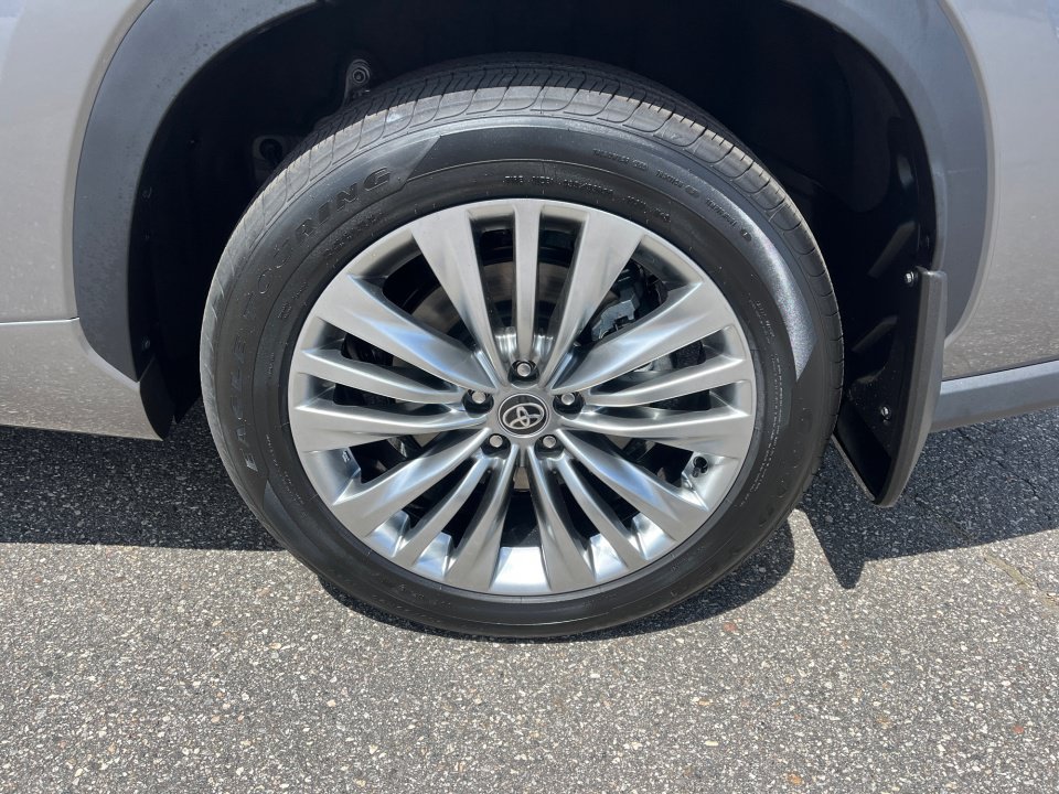 New 2026 Toyota Highlander Platinum AWD/4WD image 20
