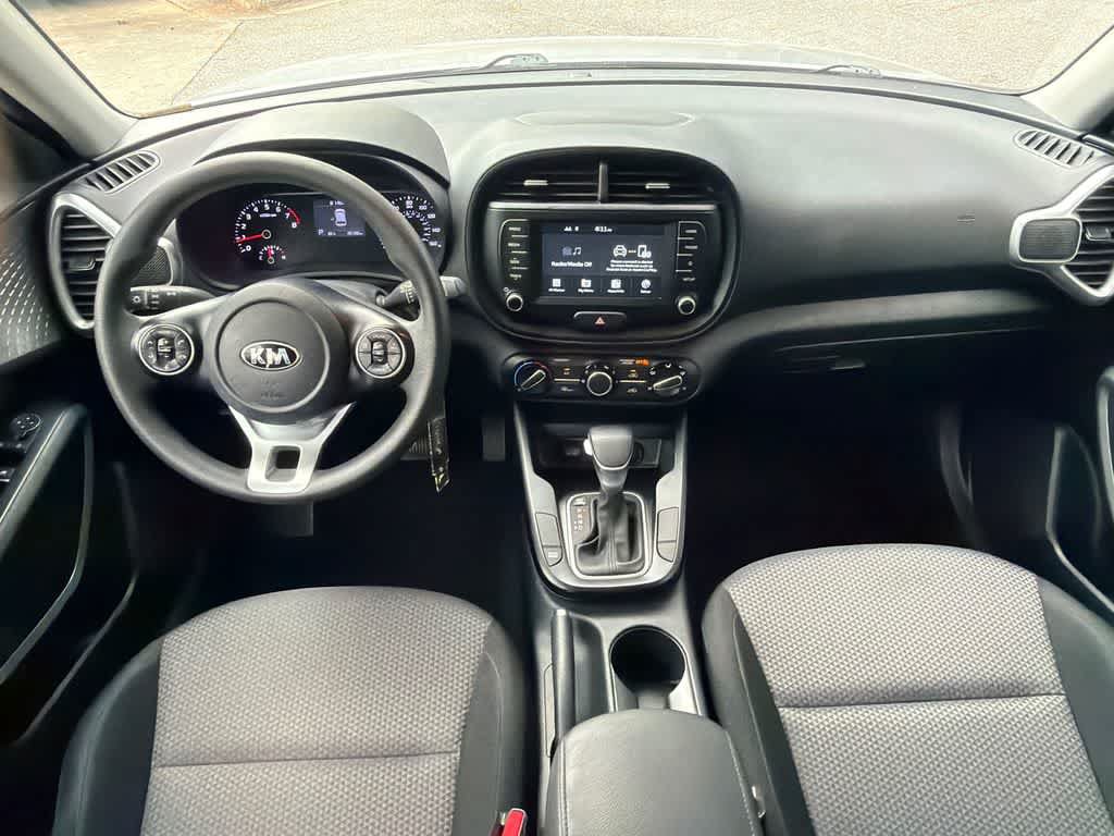 Used 2021 Kia Soul LX FWD image 18