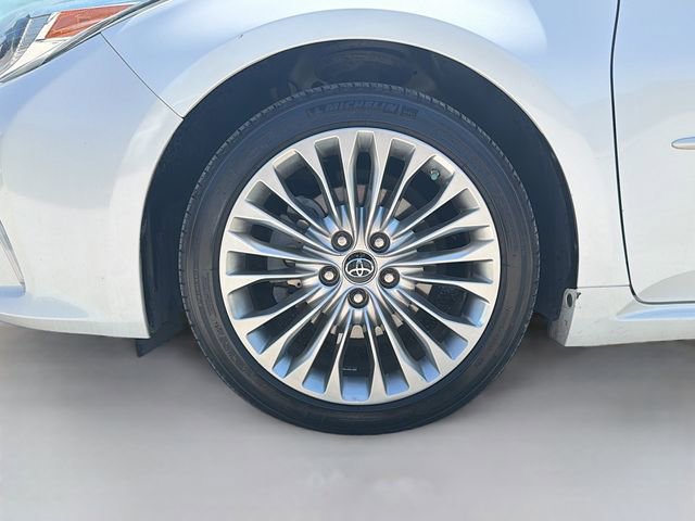 Used 2017 Toyota Avalon Limited w/ Carpet Mat Package FWD image 41