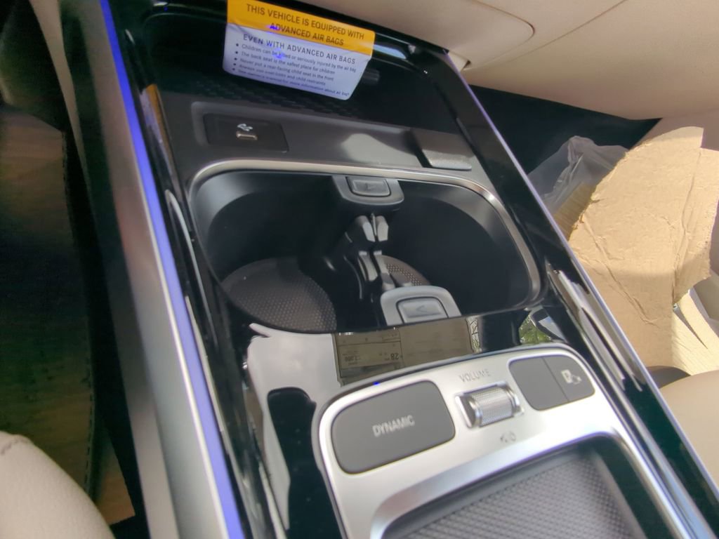 New 2025 Mercedes-Benz GLB 250 GLB 250 image 8