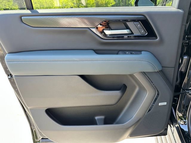 New 2026 GMC Yukon XL AT4 w/ AT4 Premium Package AWD/4WD image 22