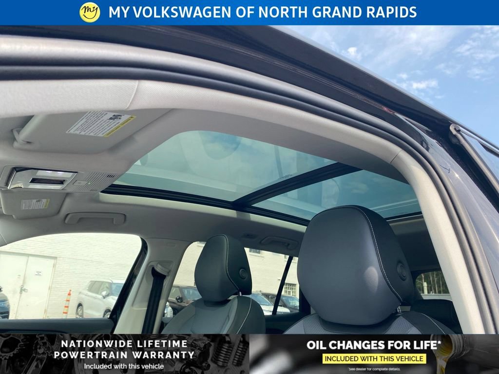 New 2026 Volkswagen Tiguan SE AWD/4WD image 14