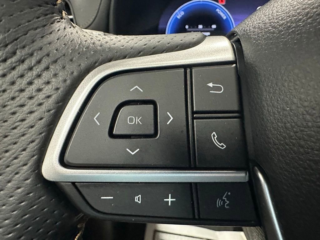 Used 2026 Toyota Sienna XLE Woodland Edition AWD/4WD image 17