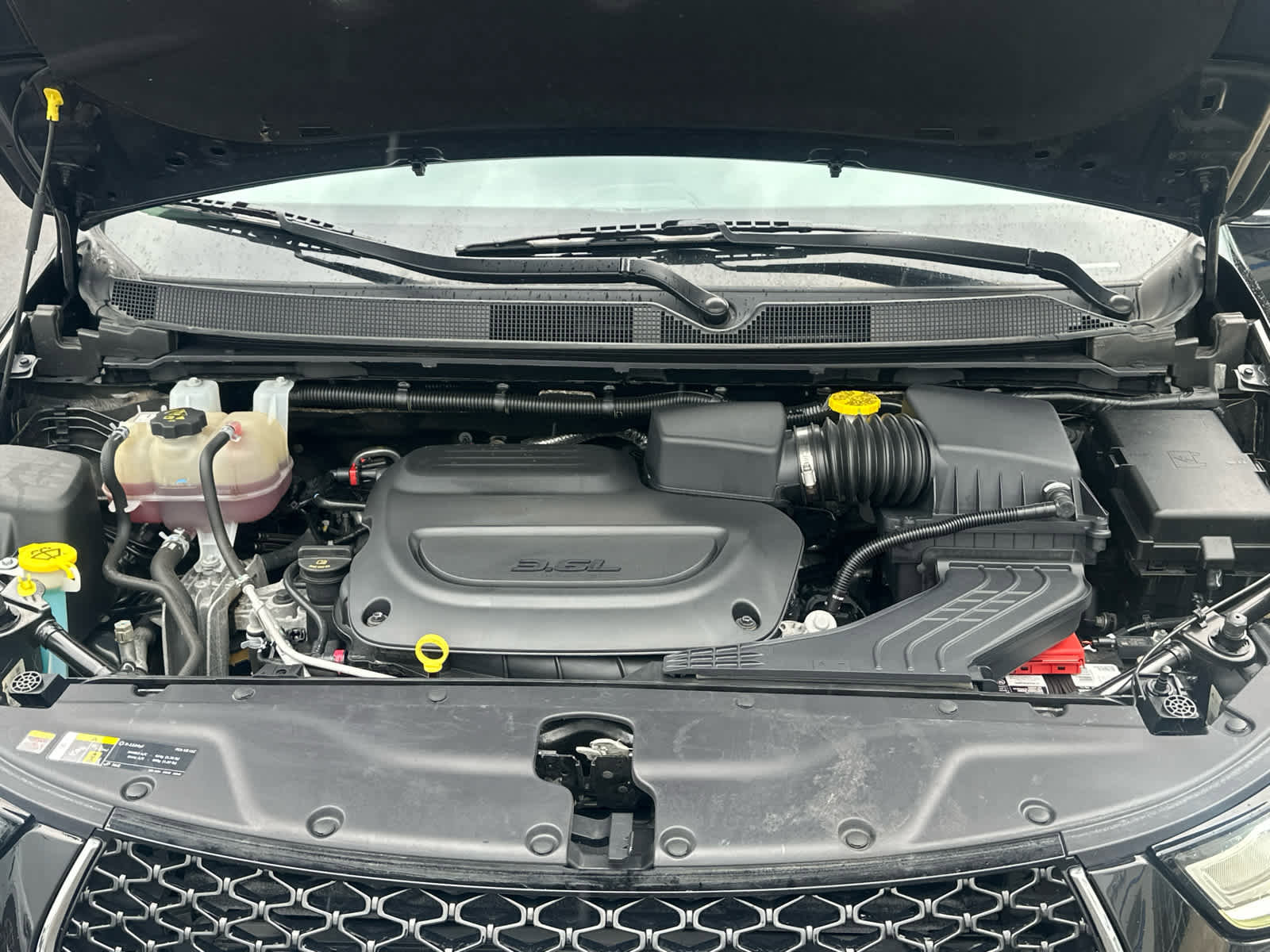 Used 2024 Chrysler Pacifica Touring-L image 26