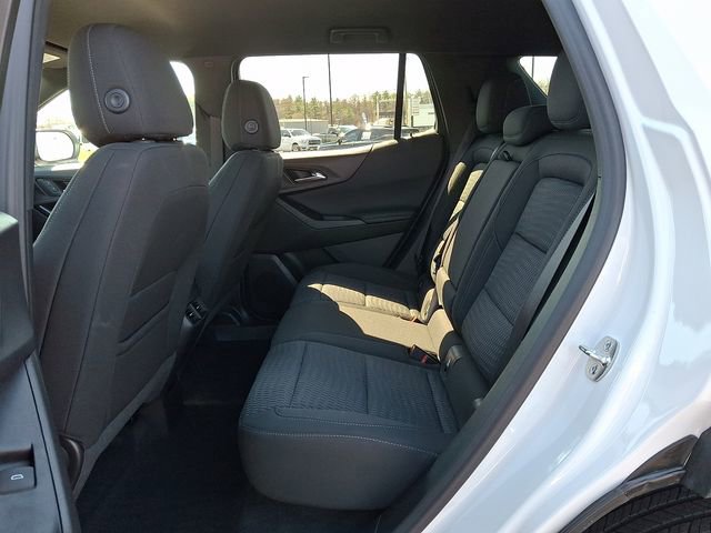 Used 2026 Chevrolet Equinox LT AWD/4WD image 14