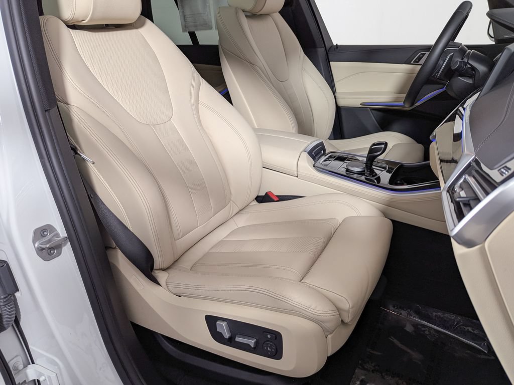 Used 2021 BMW X5 xDrive40i w/ Premium Package AWD/4WD image 25