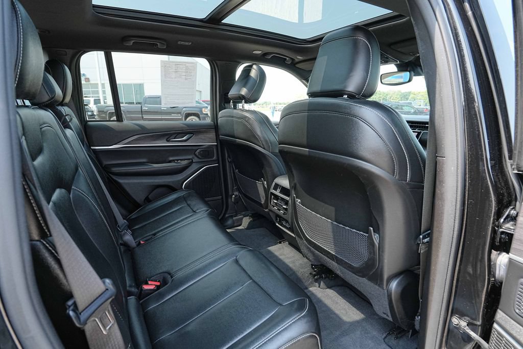 Used 2024 Jeep Grand Cherokee Limited 4xe AWD/4WD image 25