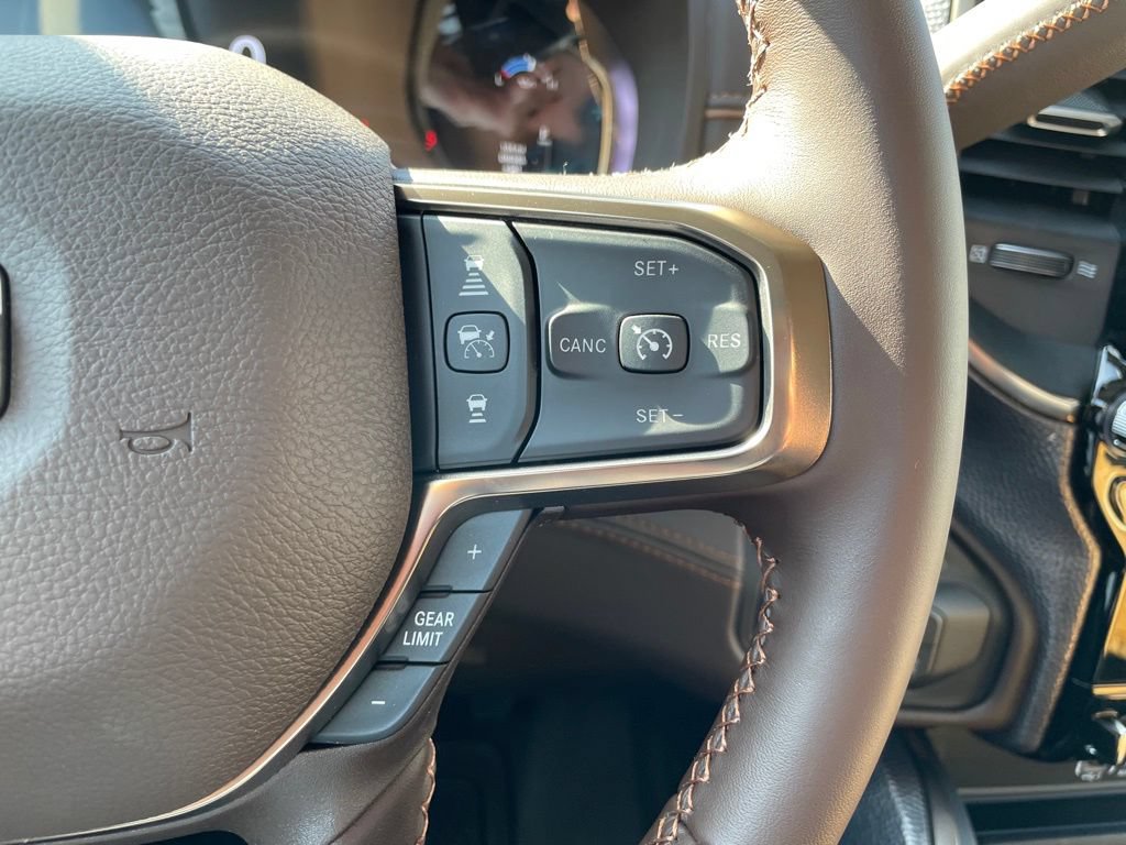 New 2026 RAM 2500 Limited AWD/4WD image 23
