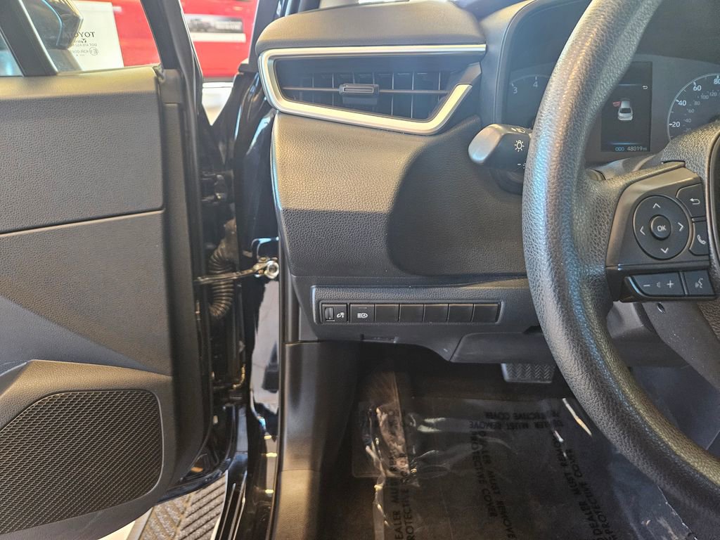Used 2024 Toyota Corolla LE image 15