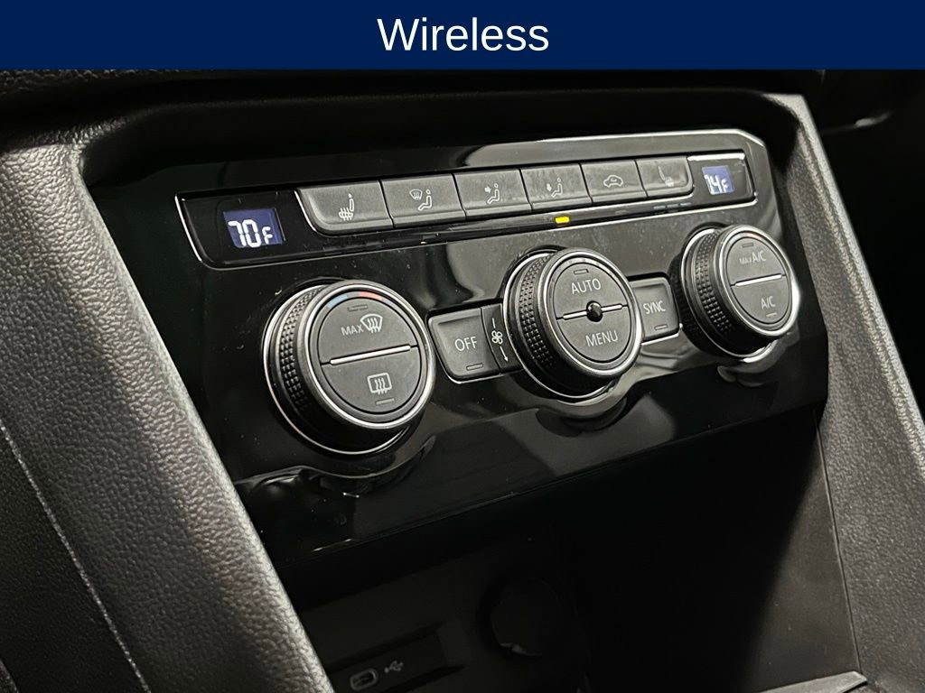 Used 2023 Volkswagen Taos SEL image 11