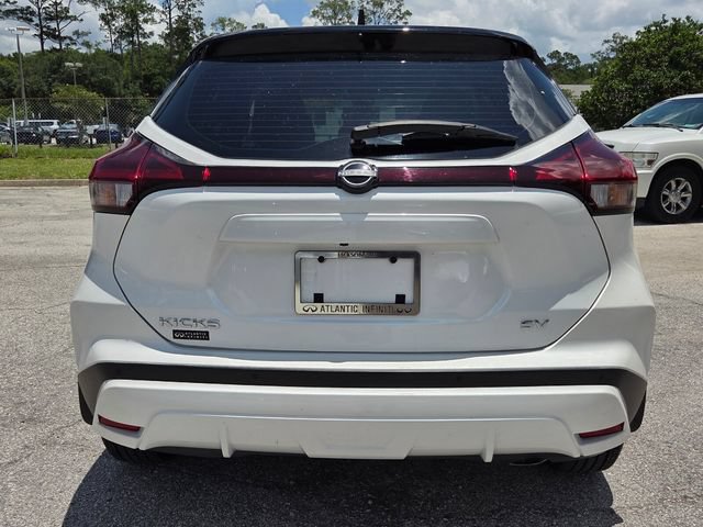 Used 2024 Nissan Kicks SV FWD image 6