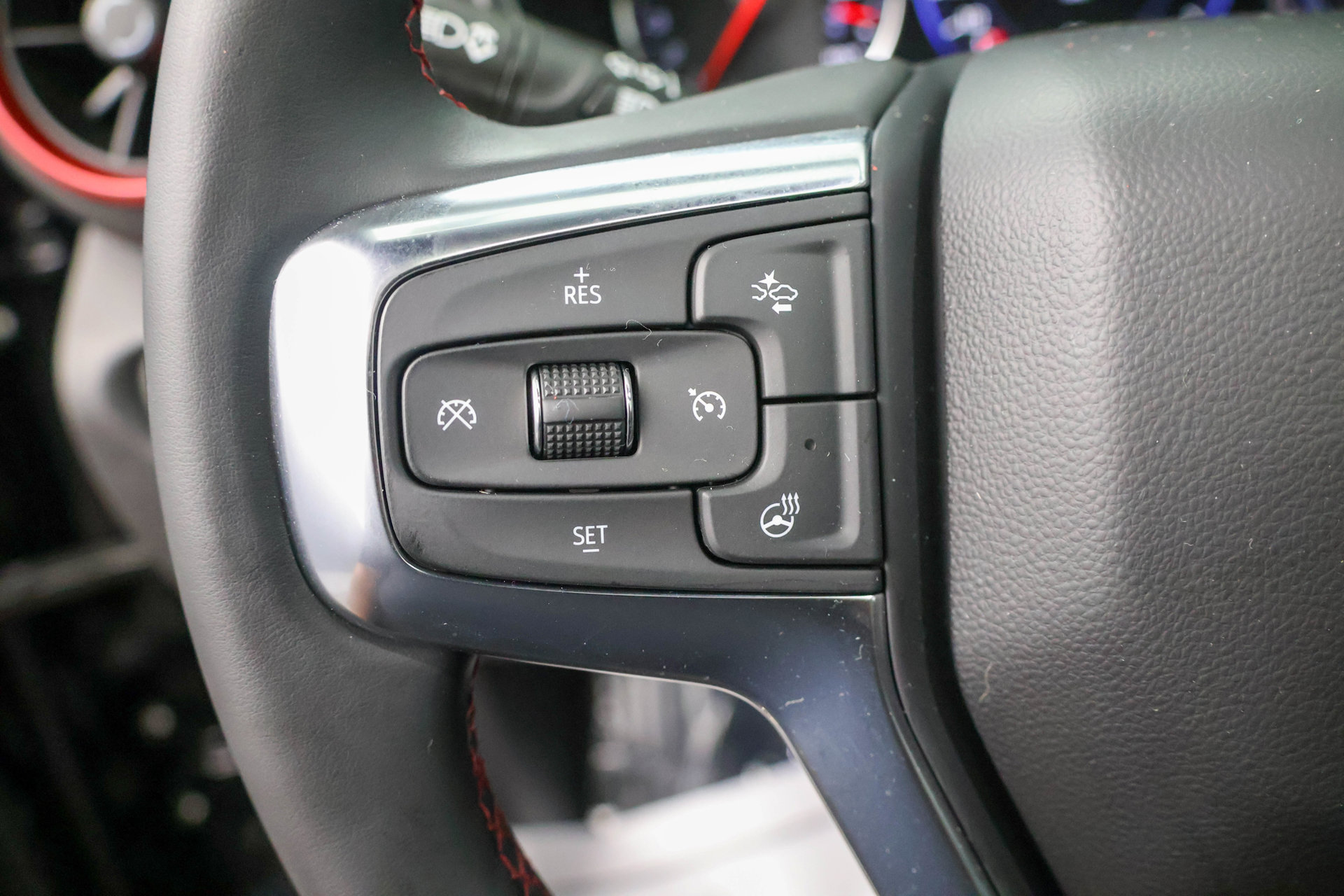 Used 2024 Chevrolet Blazer RS w/ Enhanced Convenience Package AWD/4WD image 16