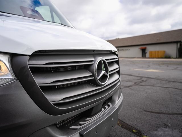 Certified 2025 Mercedes-Benz Sprinter 2500 image 4