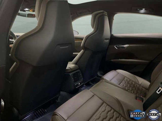 Used 2022 Audi e-tron GT Premium Plus image 64