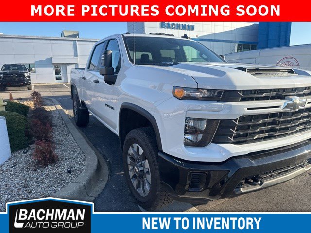 Used 2024 Chevrolet Silverado 2500 Custom w/ Custom Value Package image 1