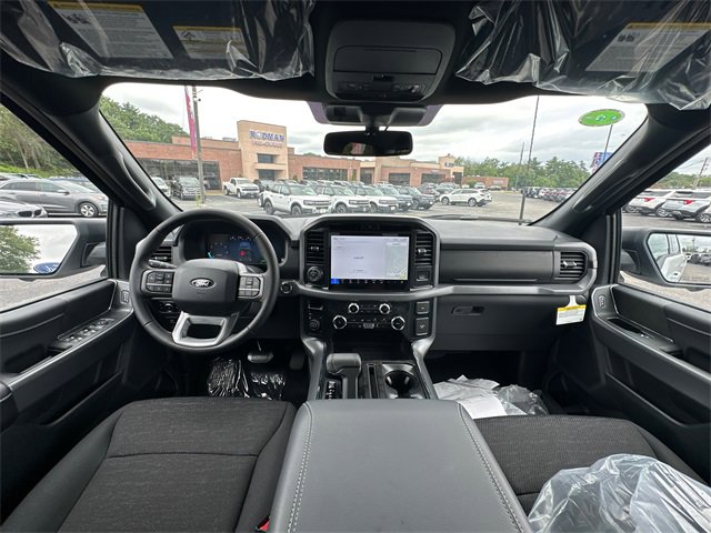 New 2025 Ford F150 XLT w/ Equipment Group 302A MID image 16