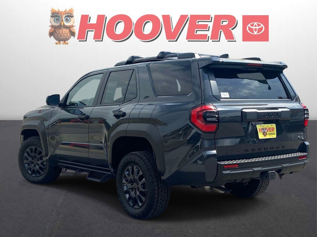 Used 2025 Toyota 4Runner SR5 image 5