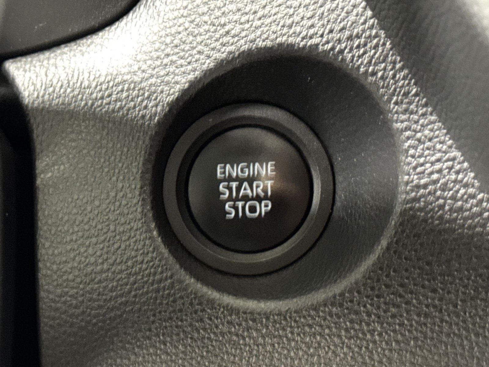 Used 2026 Toyota Corolla Cross XLE AWD/4WD image 42