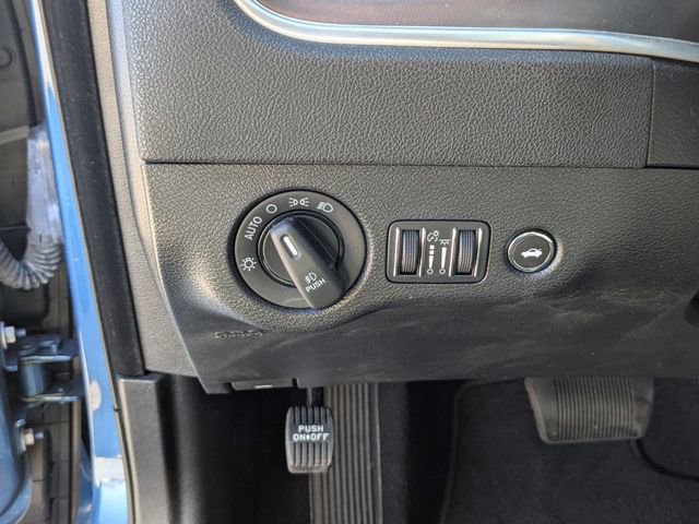 Used 2022 Dodge Charger SXT image 12