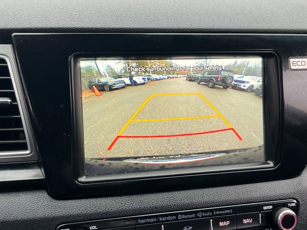 Used 2018 Kia Niro EX Premium image 17