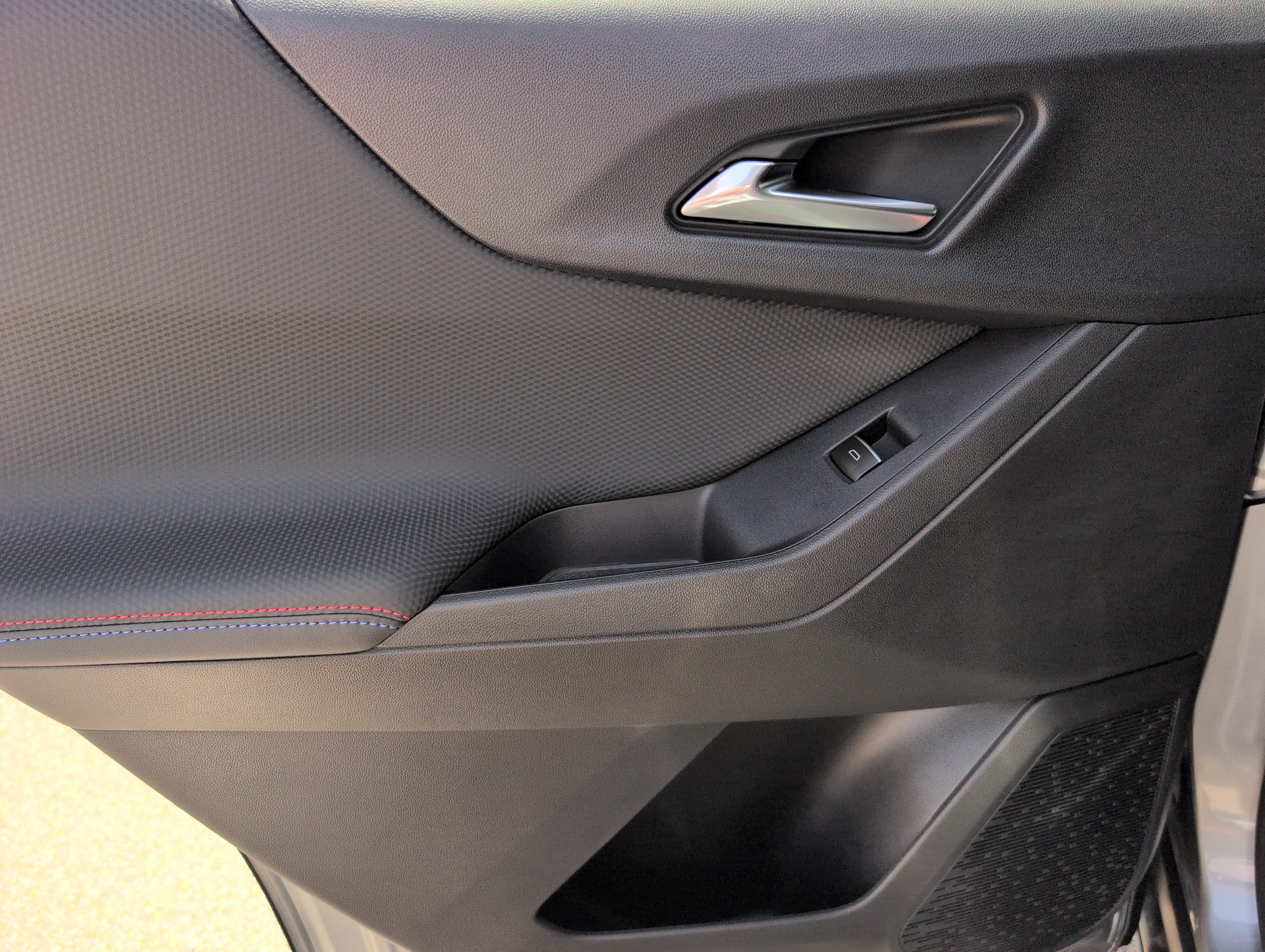 Used 2026 Chevrolet Equinox RS FWD image 34