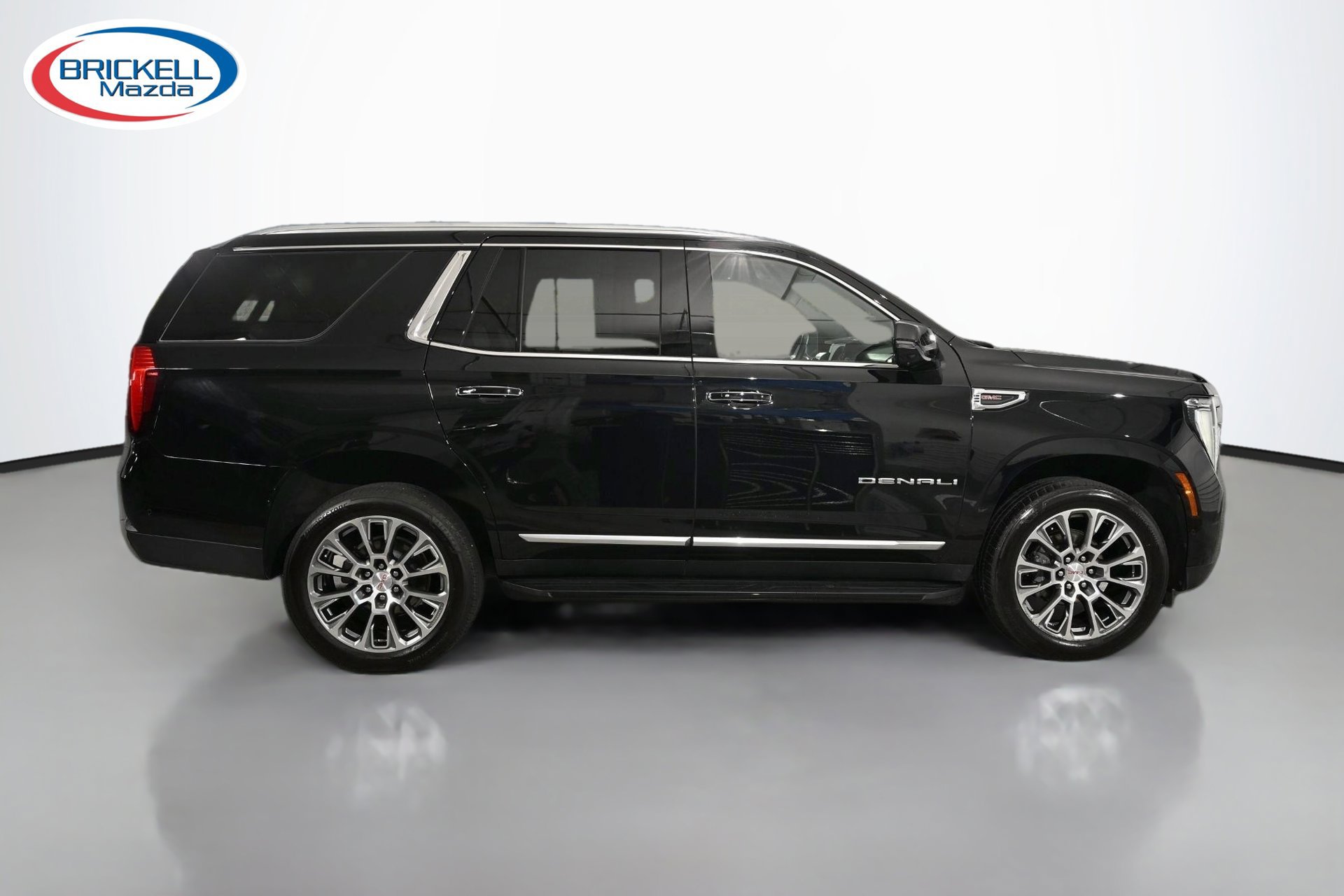 Used 2025 GMC Yukon Denali AWD/4WD image 6