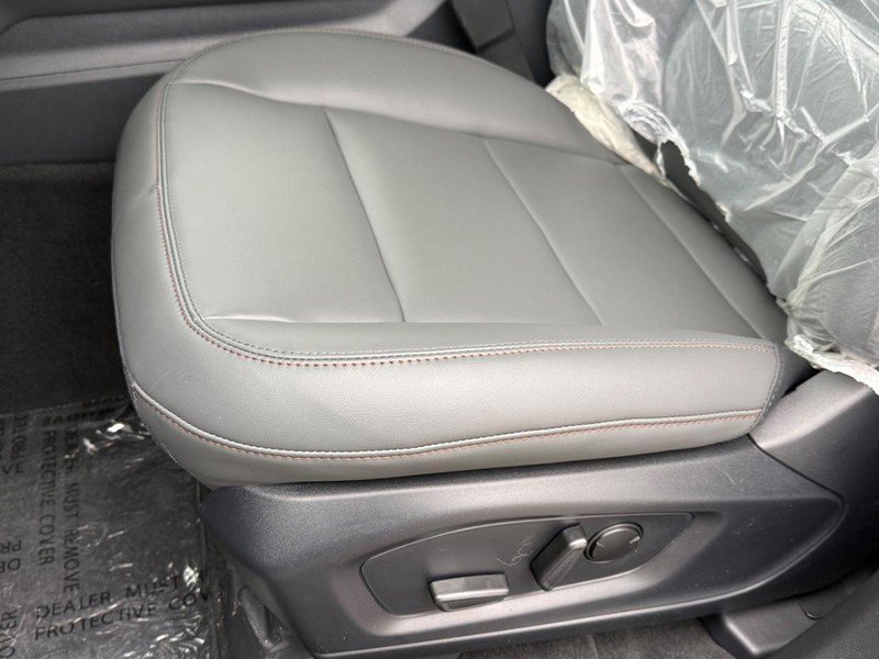 New 2026 Ford Explorer Active image 27