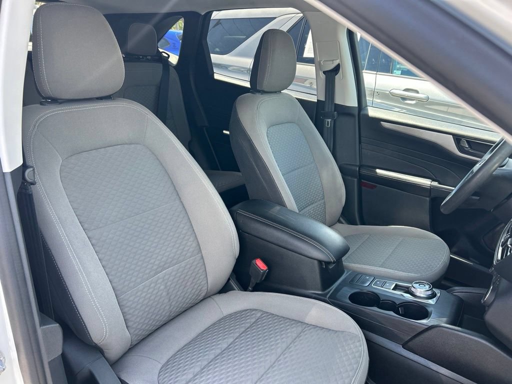 Used 2022 Ford Escape SE w/ SE Sport Appearance Package FWD image 42